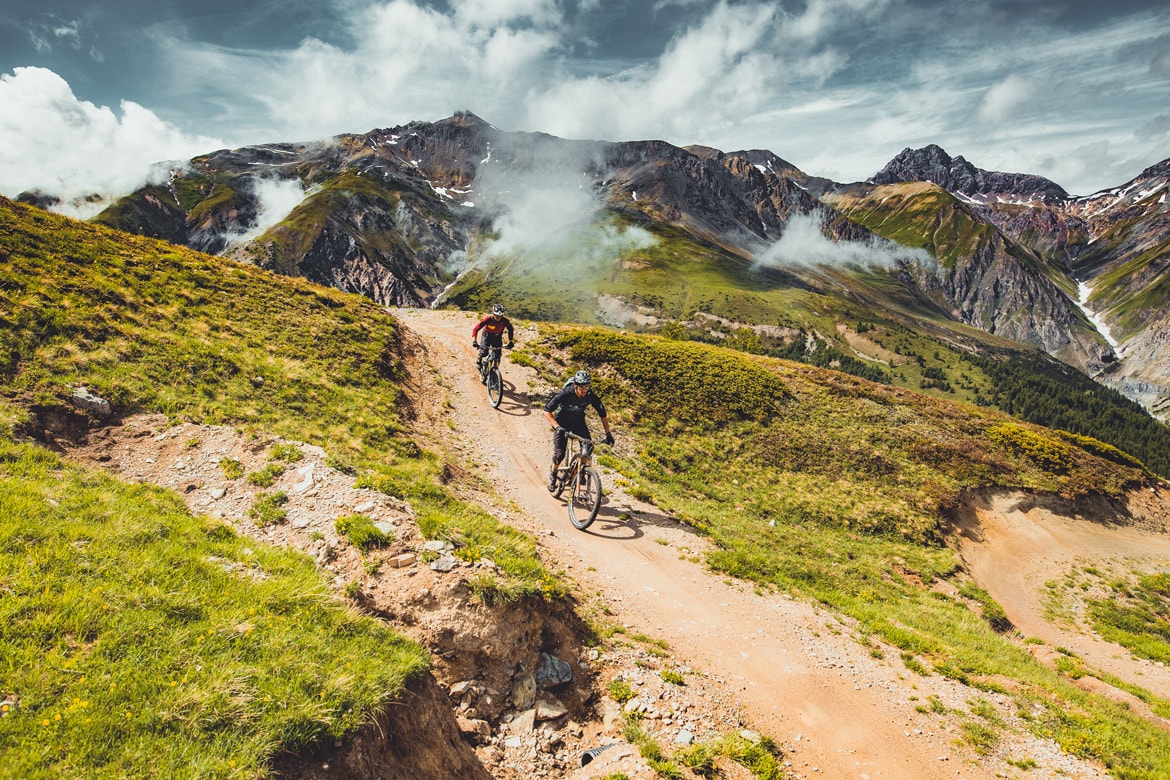 100 giorni in e-mtb dall’Italia alla Cina