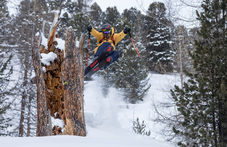 Sciatore freeride a Carosello 3000