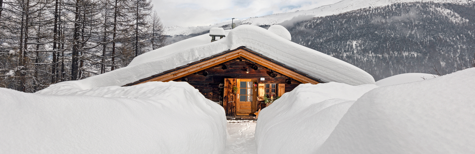 Chalet innevato a Livigno