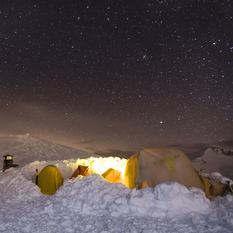 Notte in tenda sulla neve a Carosello 3000
