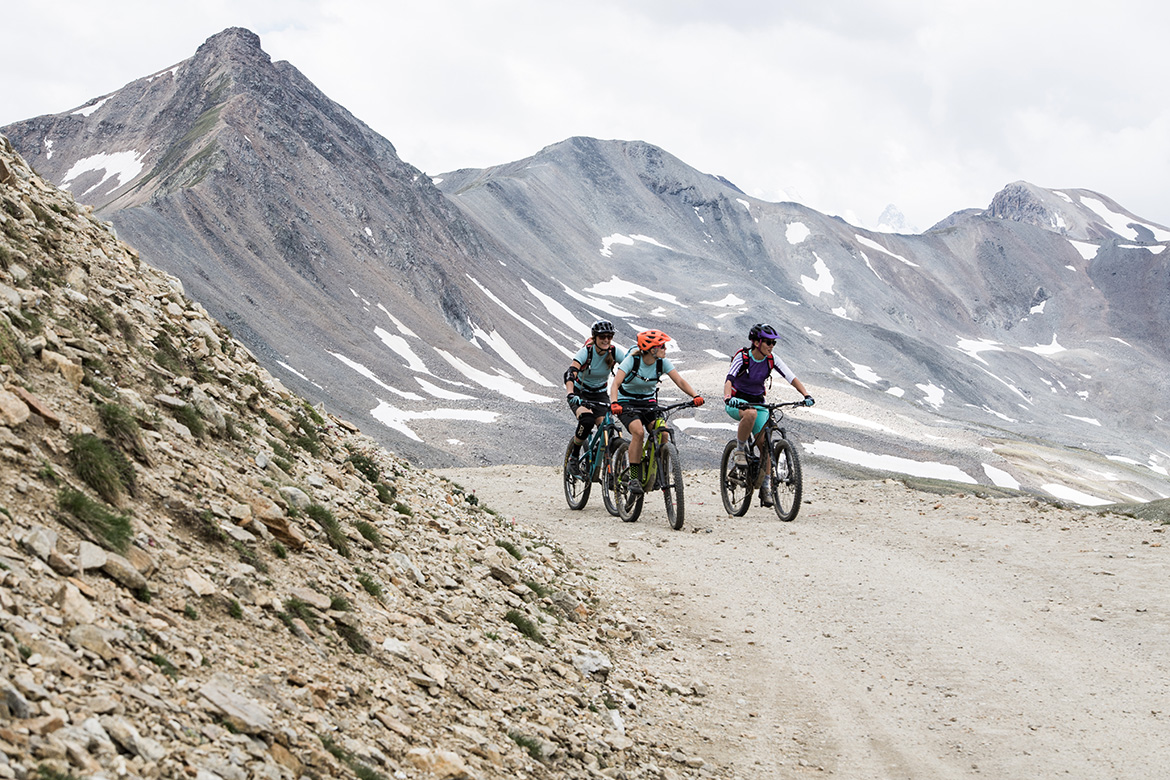 Le avventure di una squadra tutta al femminile sul Tutti Frutti Epic Tour