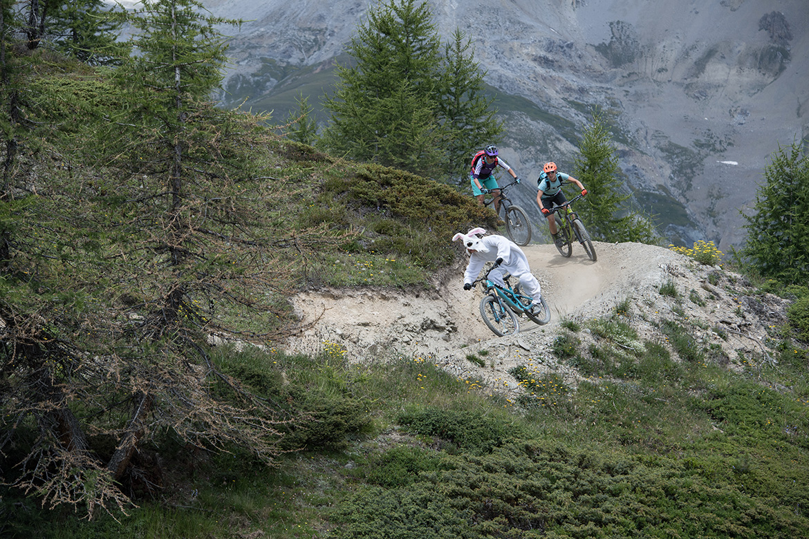 Le avventure di una squadra tutta al femminile sul Tutti Frutti Epic Tour