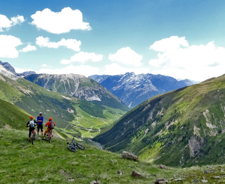 E-bike sulle montagne di Carosello 3000