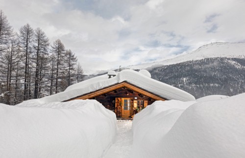 L’uomo che parla alla neve