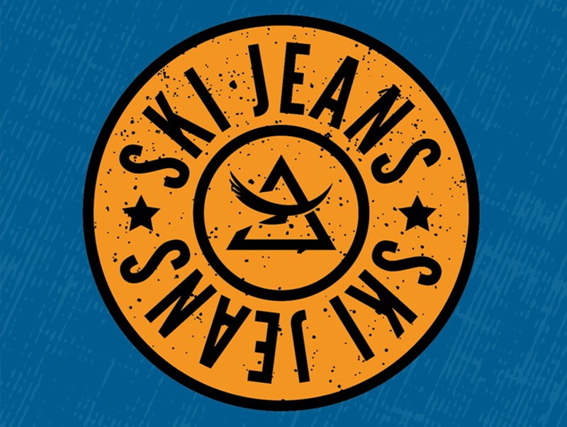 Ski with jeans